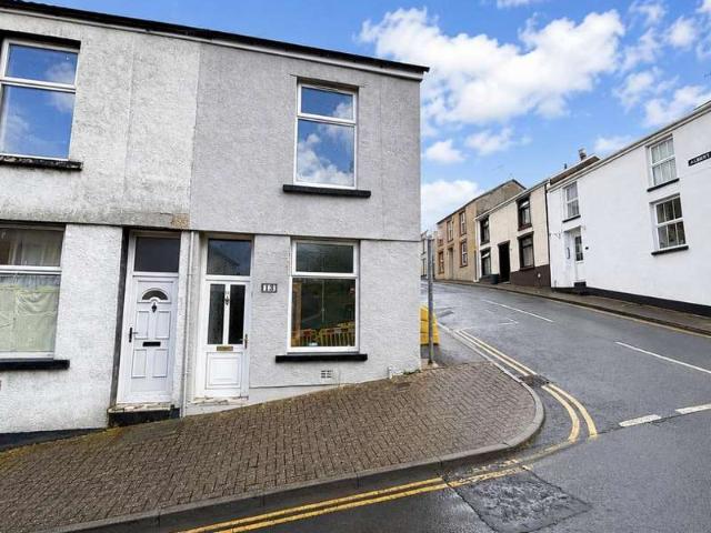 2 Bedroom End Of Terrace House