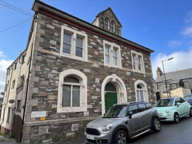 2 Bedroom End Of Terrace House