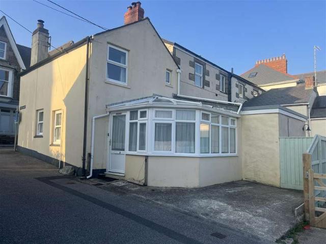 2 Bedroom End Of Terrace House