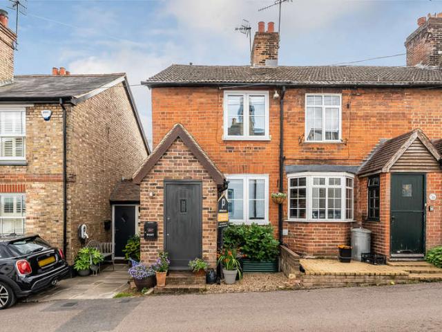2 Bedroom End Of Terrace House