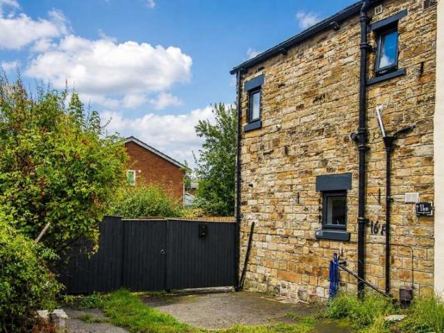 2 Bedroom End Of Terrace House