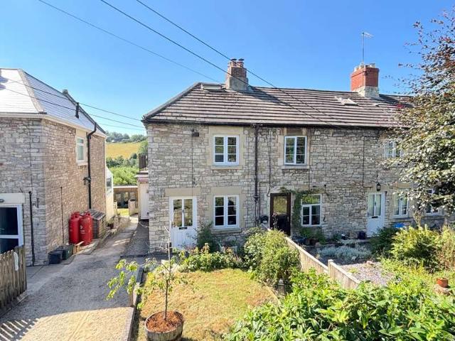 2 Bedroom End Of Terrace House