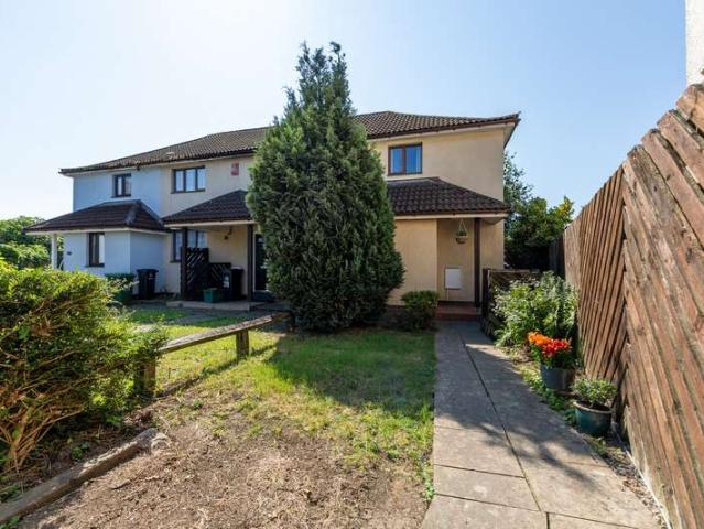 4 Bedroom Semi Detached House
