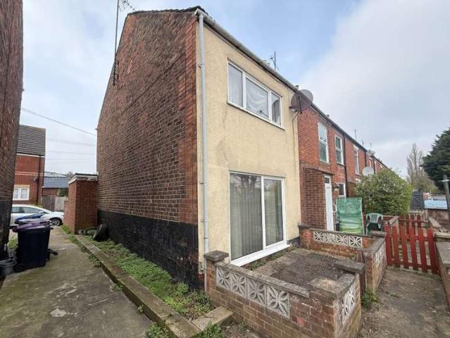 2 Bedroom End Of Terrace House