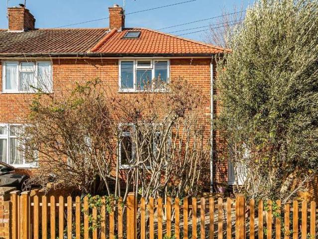 2 Bedroom End Of Terrace House