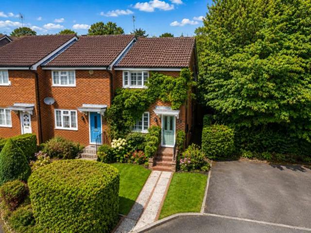 2 Bedroom End Of Terrace House