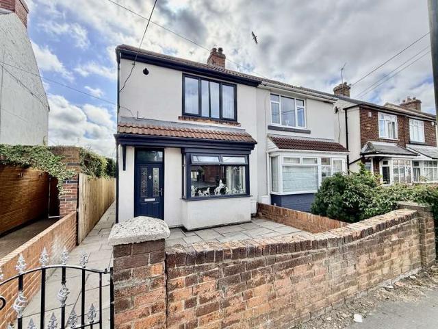 2 Bedroom Semi Detached House