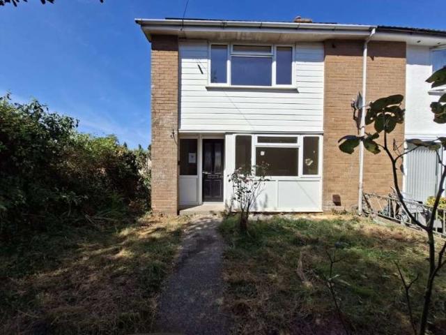 2 Bedroom End Of Terrace House