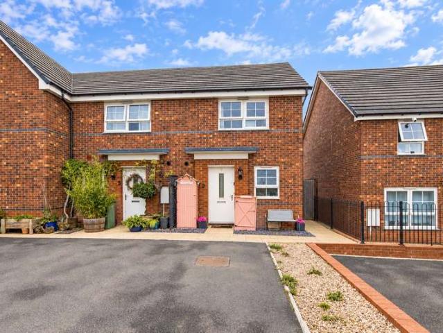 2 Bedroom End Of Terrace House