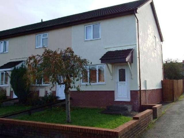 2 Bedroom End Of Terrace House