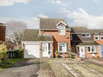 2 Bedroom End Of Terrace House