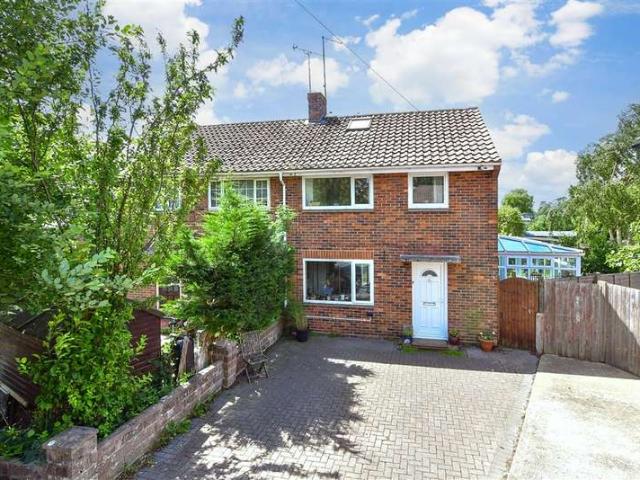 2 Bedroom End Of Terrace House