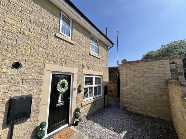 2 Bedroom End Of Terrace House