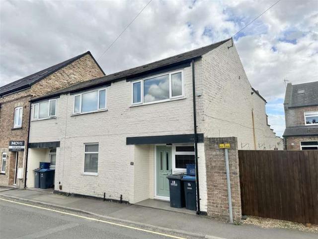 2 Bedroom End Of Terrace House