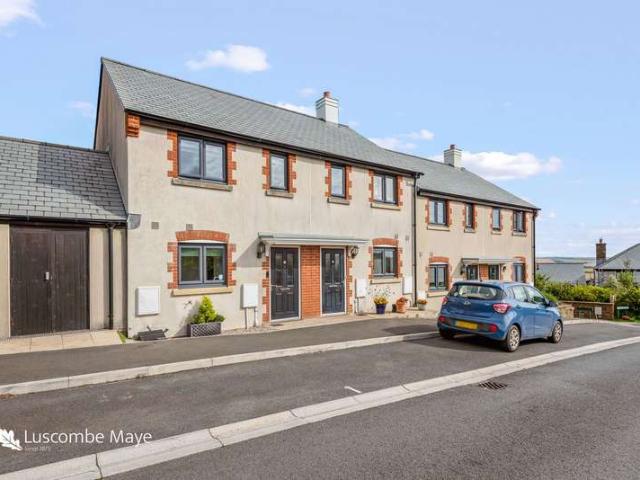 2 Bedroom End Of Terrace House