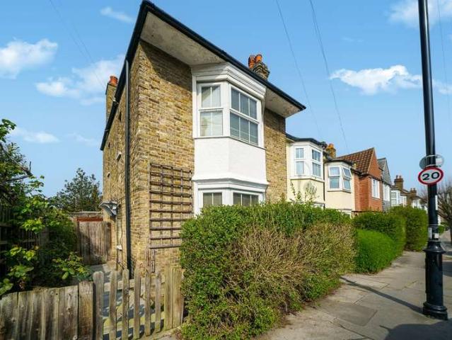 2 Bedroom End Of Terrace House
