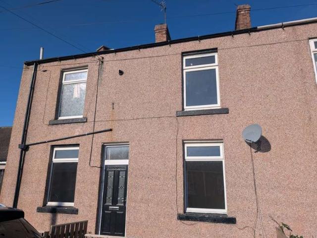 2 Bedroom End Of Terrace House