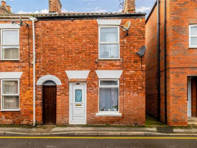 2 Bedroom End Of Terrace House