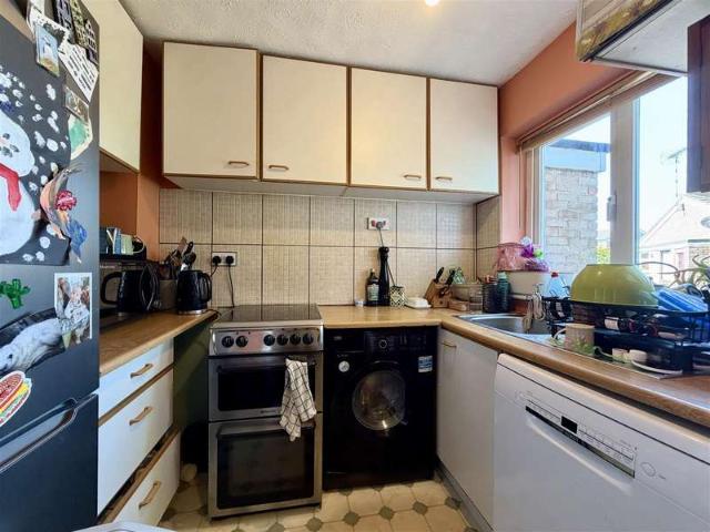 2 Bedroom End Of Terrace House