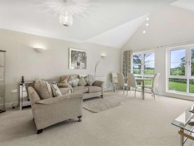 2 Bedroom End Of Terrace House