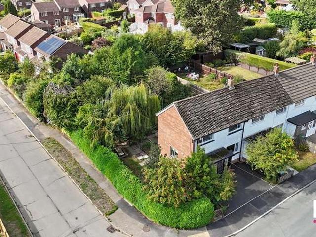 2 Bedroom End Of Terrace House