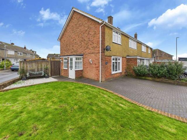 2 Bedroom End Of Terrace House