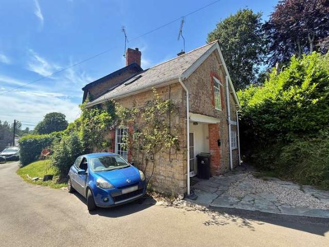 2 Bedroom End Of Terrace House