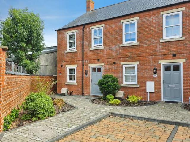 2 Bedroom End Of Terrace House