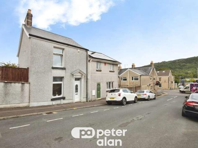 2 Bedroom End Of Terrace House