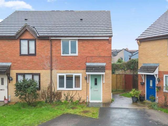 2 Bedroom End Of Terrace House