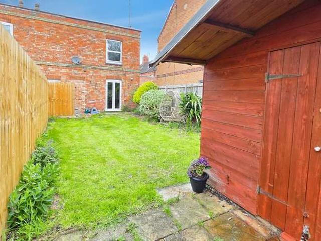 2 Bedroom End Of Terrace House