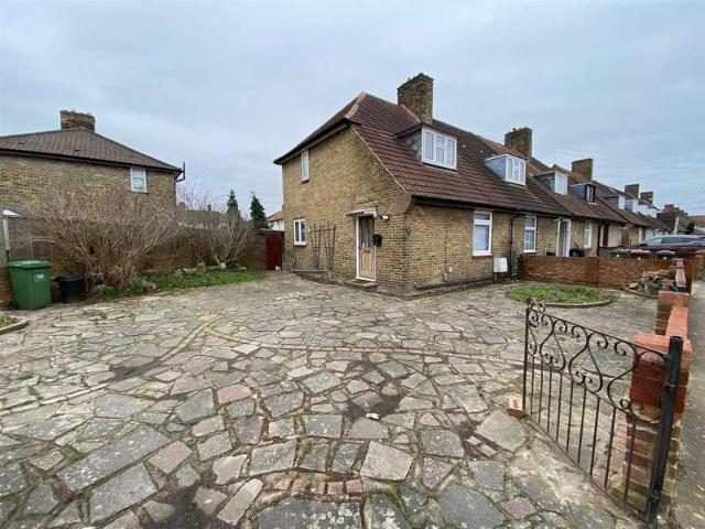 2 Bedroom End Of Terrace House