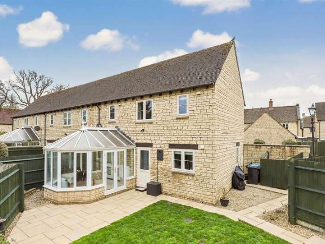 2 Bedroom End Of Terrace House