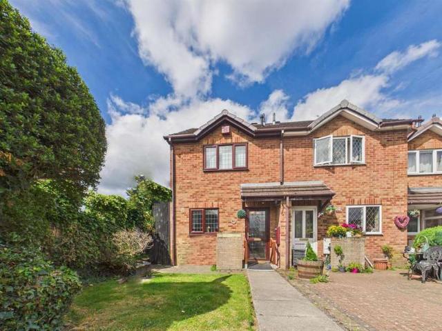 2 Bedroom End Of Terrace House