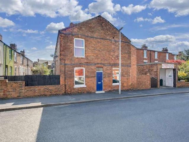 2 Bedroom End Of Terrace House