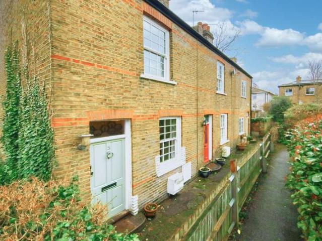2 Bedroom End Of Terrace House