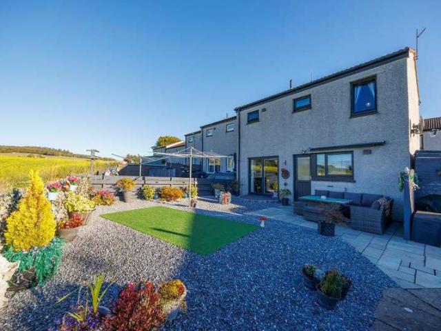 2 Bedroom End Of Terrace House