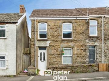 2 Bedroom End Of Terrace House