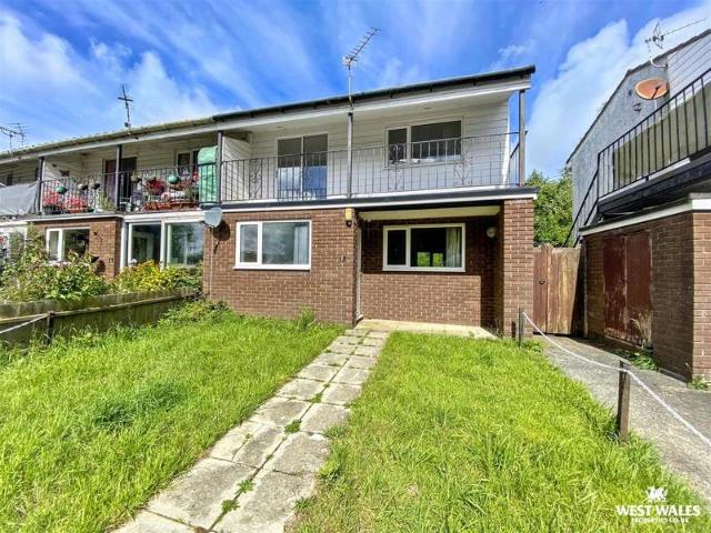 2 Bedroom End Of Terrace House