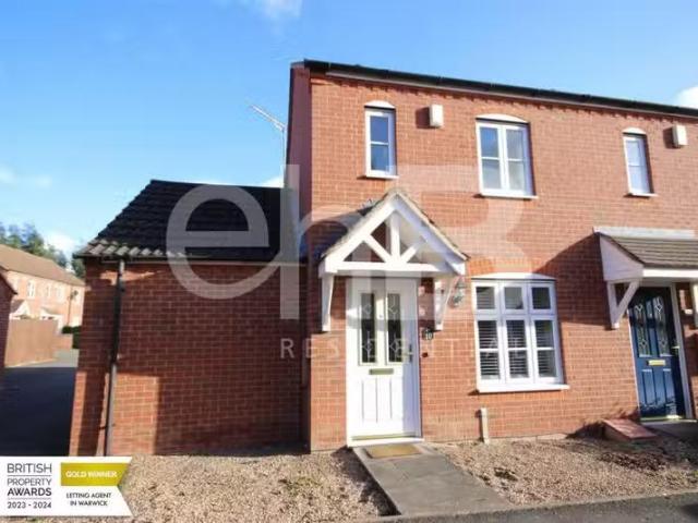 2 bedroom end of terrace house for rent in Lee Meadowe, Chase.