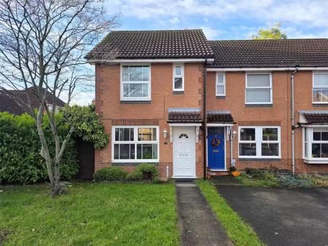 2 bedroom end of terrace house for rent in Moorsom Way, Aston.