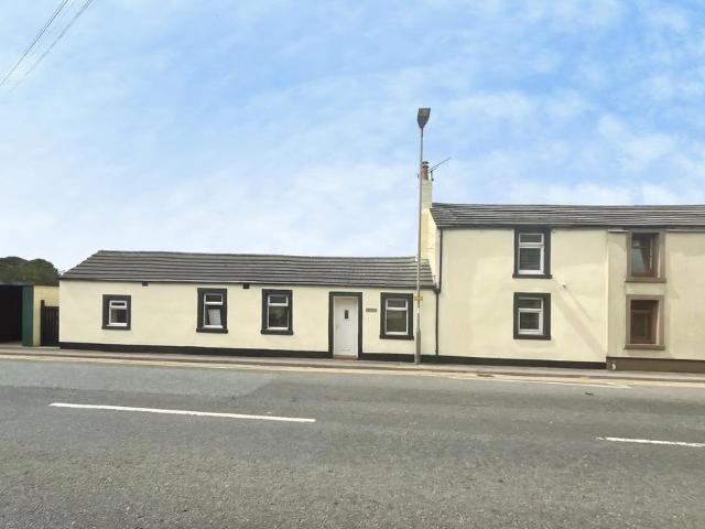 2 bedroom end of terrace house for sale