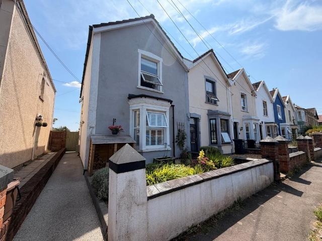 2 bedroom end of terrace house for sale