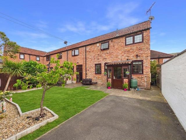 2 bedroom property for sale