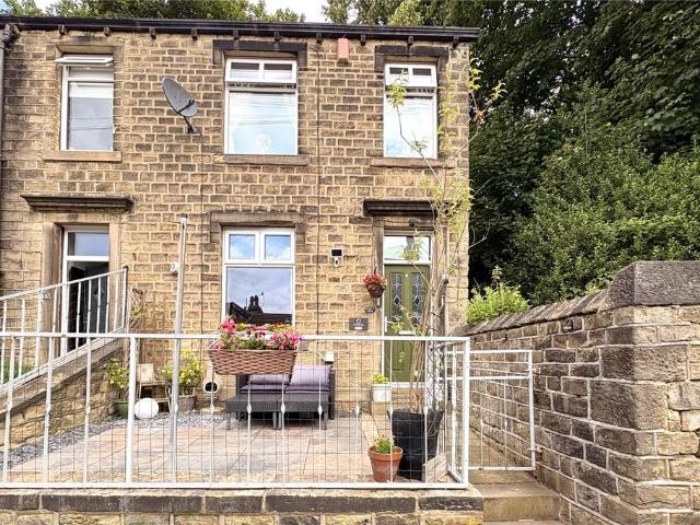 2 bedroom end of terrace house for sale