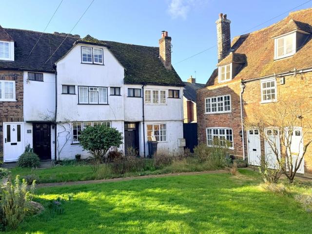 2 bedroom end of terrace house for sale