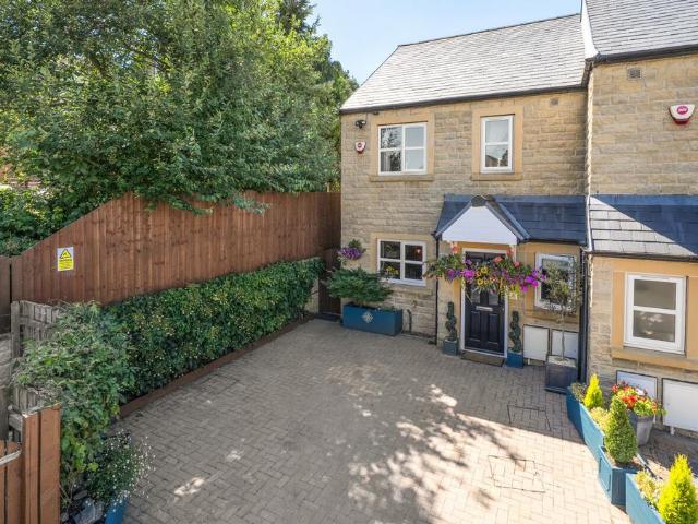 2 bedroom end of terrace house for sale