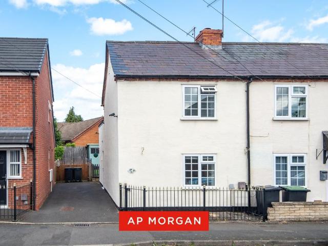 2 bedroom end of terrace house for sale
