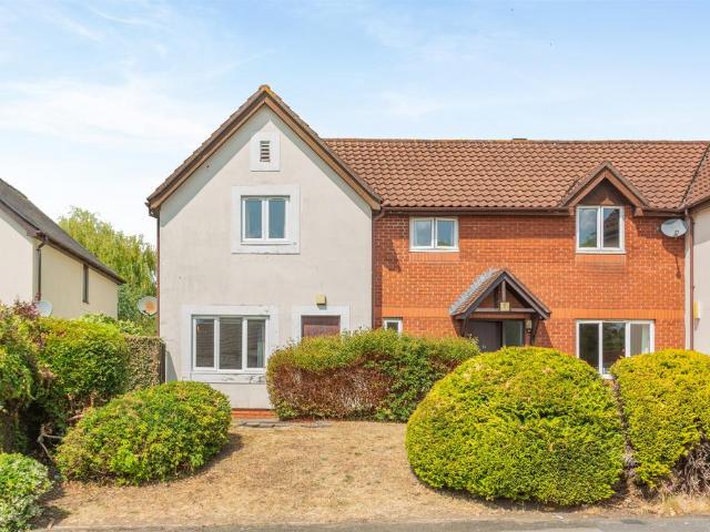 2 bedroom end of terrace house for sale