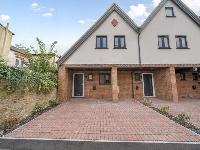2 bedroom end of terrace house for sale